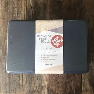 NWT Recycled Foam Yoga Block